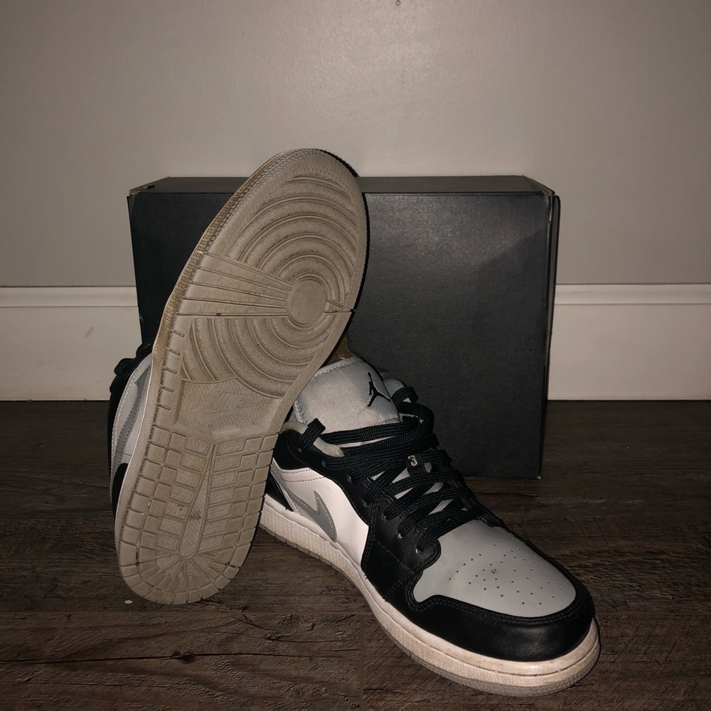 Air Jordan 1 smoke grey size 8.5